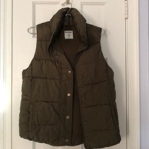 Army green puffer vest
